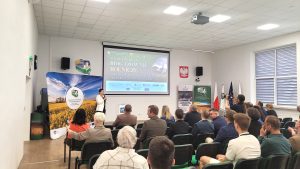 Uczestnicy konferencji „Biogazownie rolnicze” podczas prezentacji poświęconej bezpieczeństwu energetycznemu i biznesowemu.